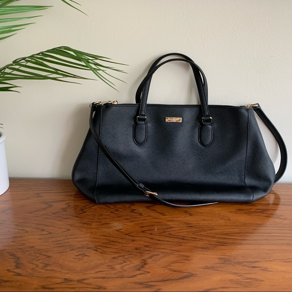 LIKE NEW Excellent condition Kate Spade Purse. Great for laptops.